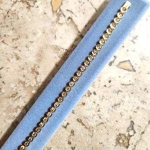 Sold!5 Carats Natural Diamond Tennis bracelet 18k YG, 14.2 Grams